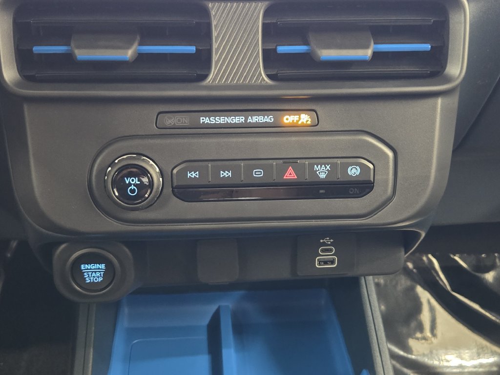 New 2026 Ford Maverick XLT w/ XLT Luxury Package FWD image 19
