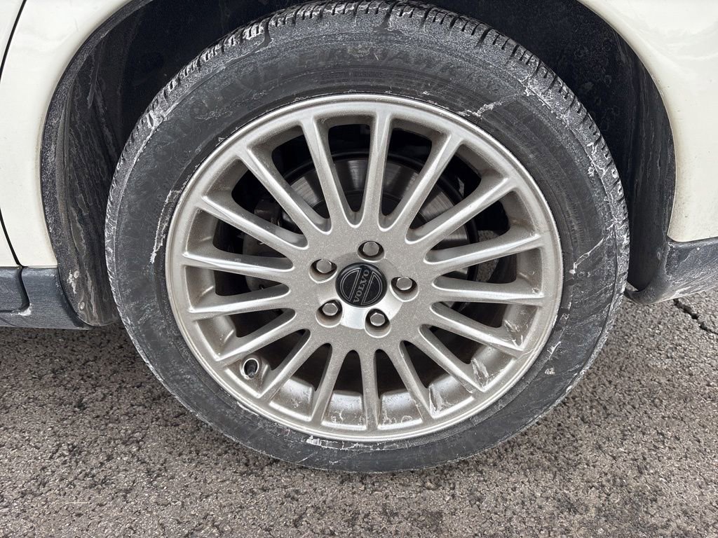 Used 2003 Volvo S60 2.4T image 7