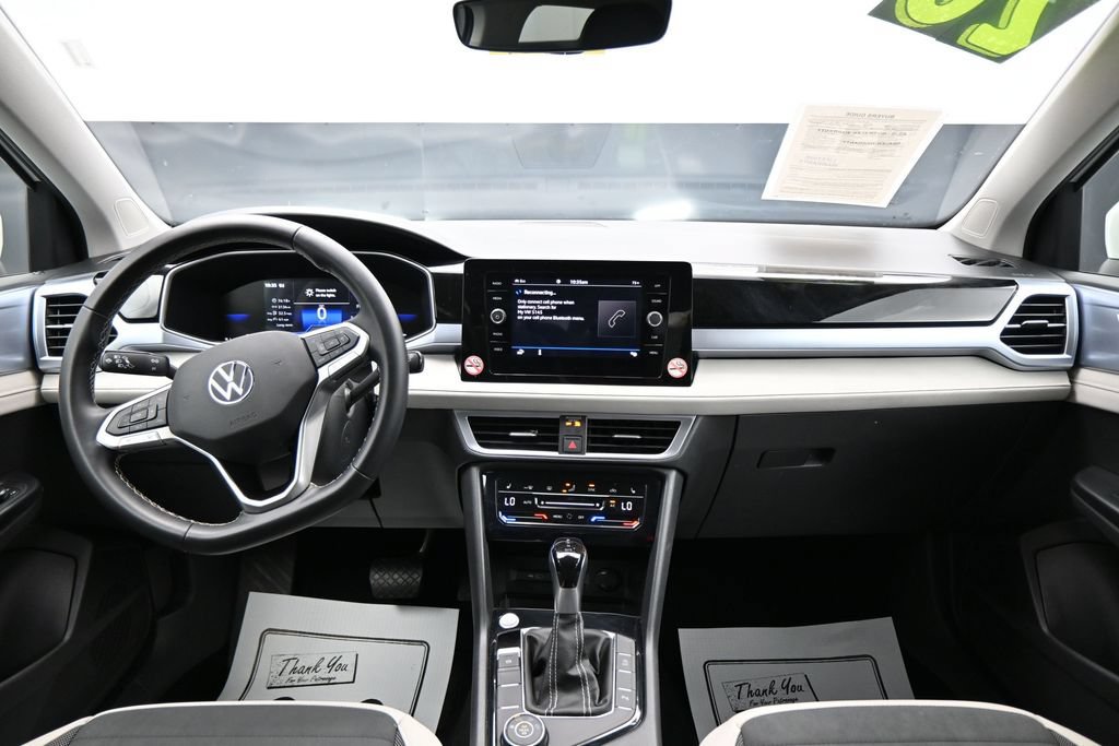 Used 2026 Volkswagen Taos SE AWD/4WD image 13