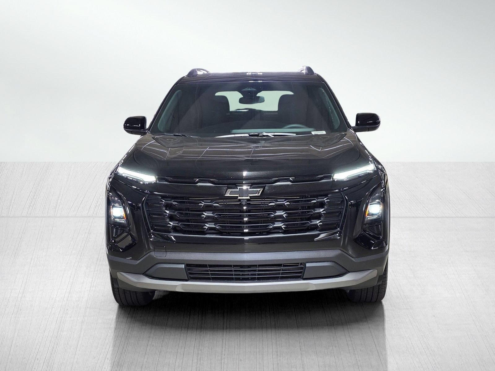 New 2027 Chevrolet Equinox LT w/ Convenience Package II FWD image 2