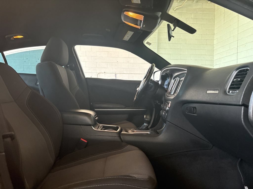 Used 2022 Dodge Charger SXT RWD image 16