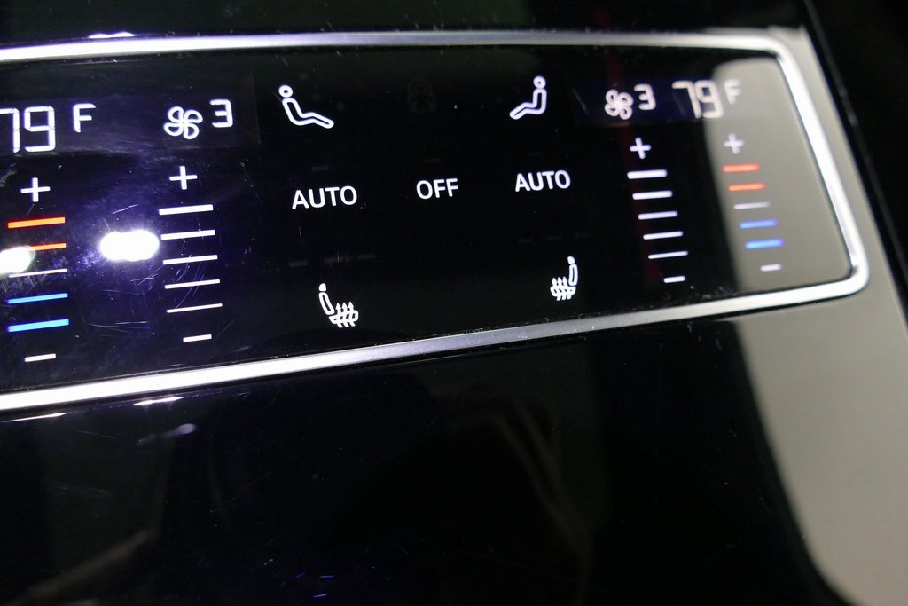 Used 2022 Audi S8 image 30