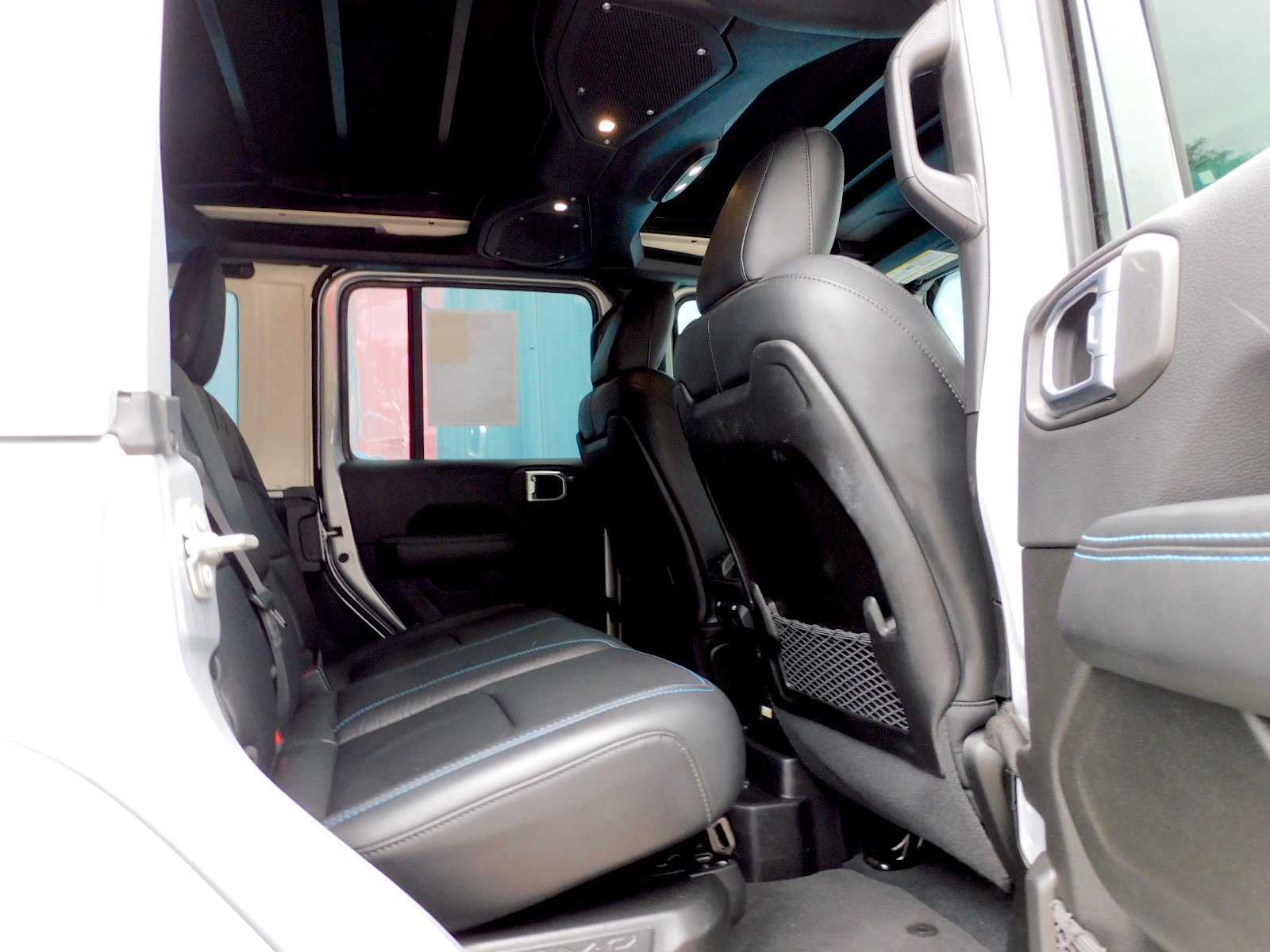 Used 2024 Jeep Wrangler High Altitude AWD/4WD image 18