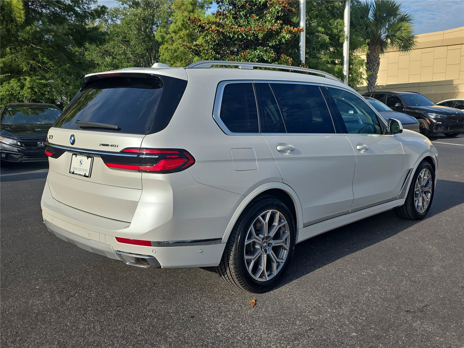 Certified 2024 BMW X7 xDrive40i AWD/4WD image 2