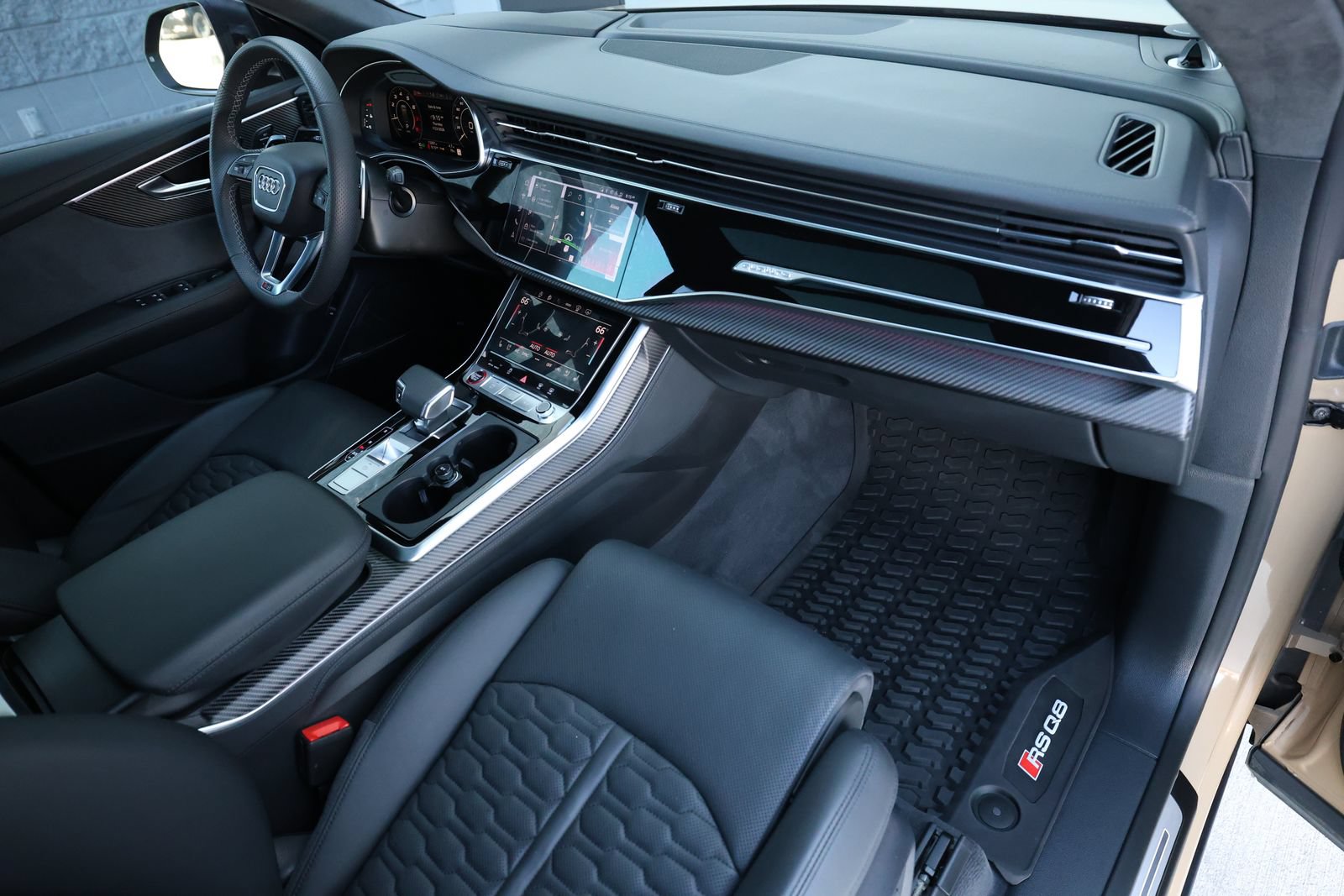 Used 2025 Audi RS Q8 performance AWD/4WD image 2