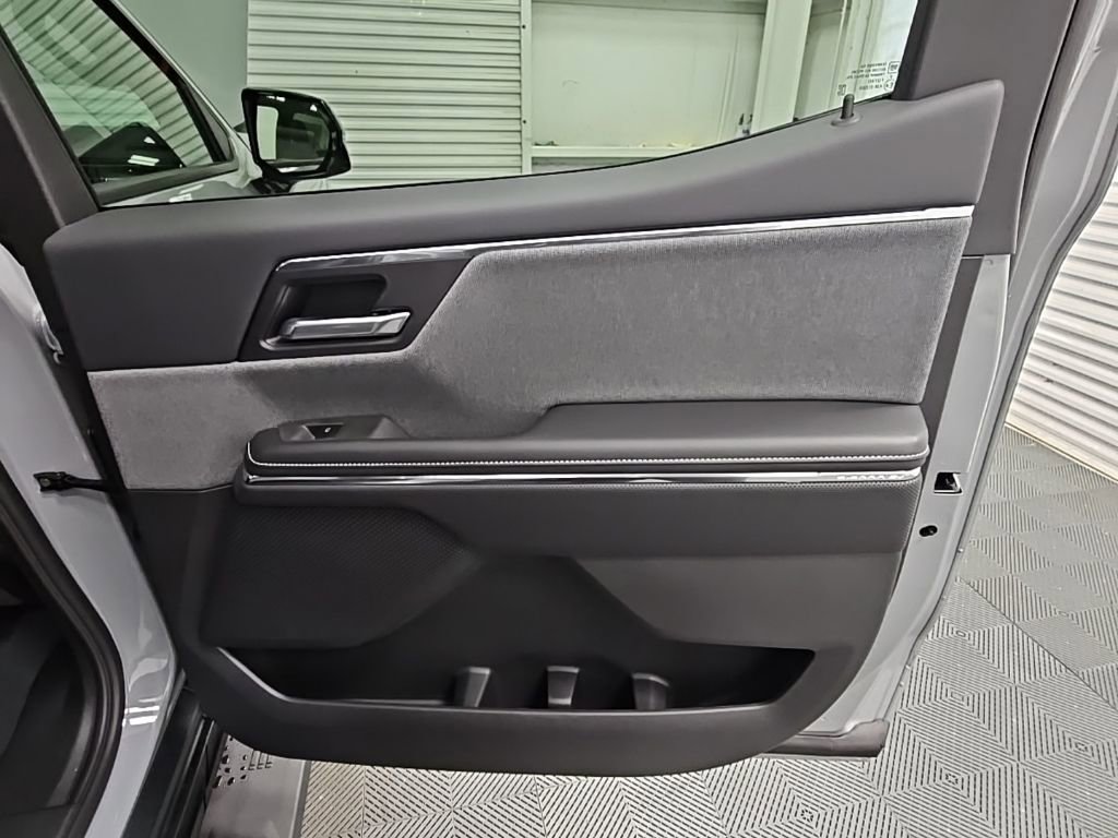 New 2026 GMC Sierra EV Elevation image 34