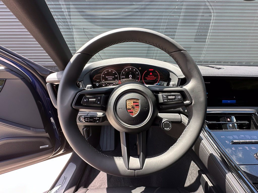 Used 2026 Porsche Panamera RWD image 23