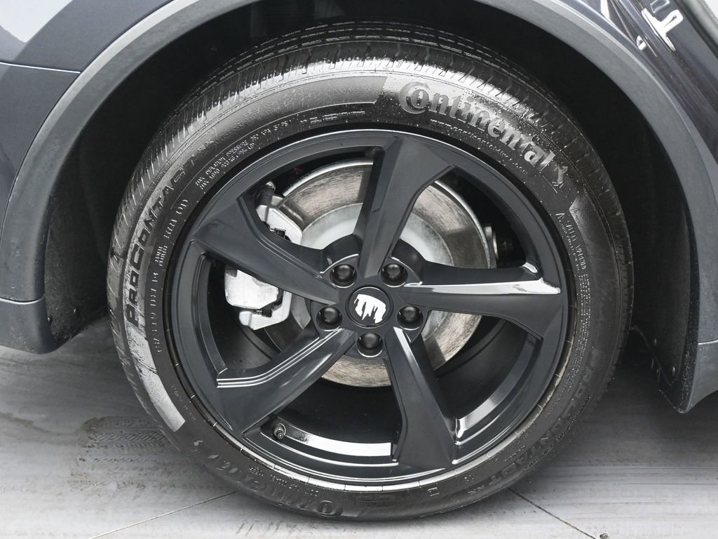 Used 2026 Tesla Model Y Long Range image 33