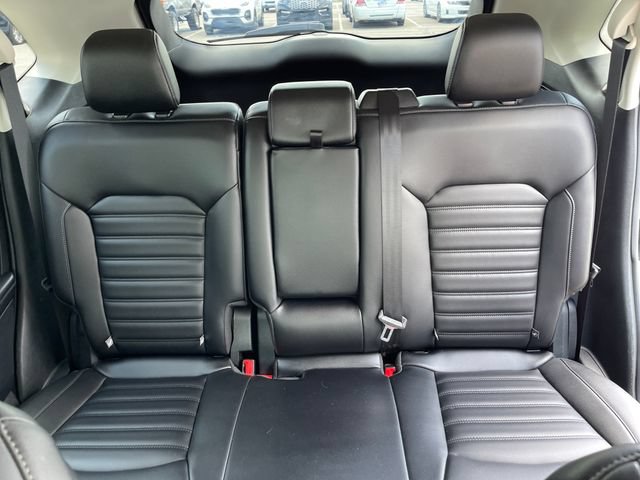 Used 2020 Ford Edge SEL w/ Cold Weather Package AWD/4WD image 27
