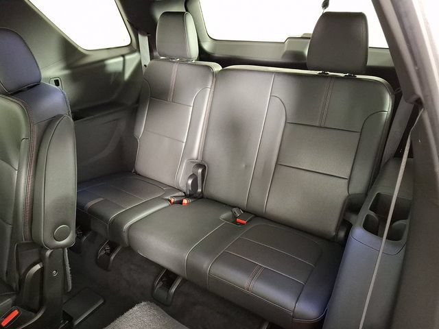 Used 2023 Chevrolet Traverse RS AWD/4WD image 14
