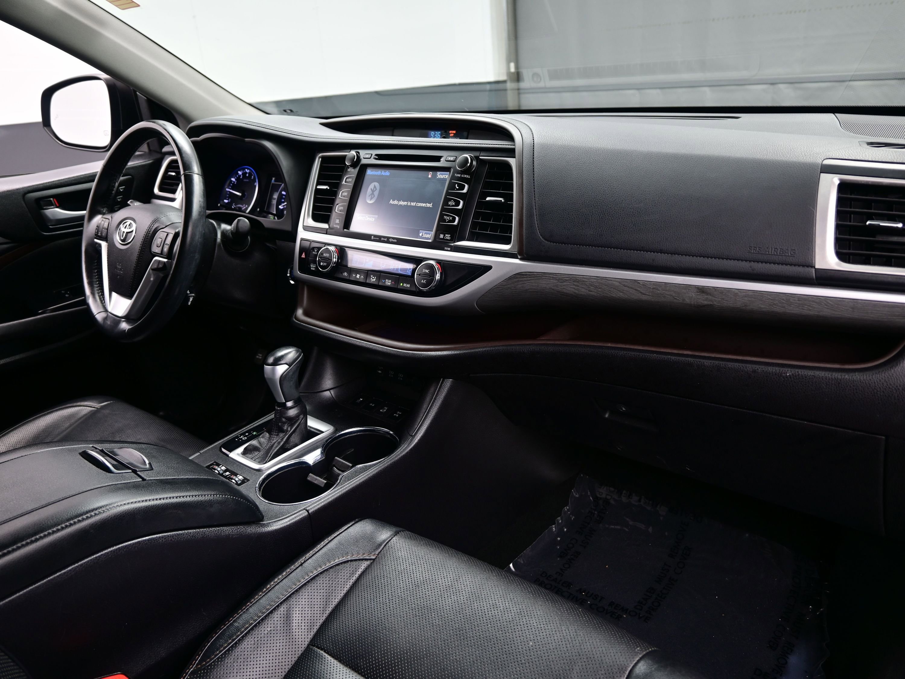 Used 2017 Toyota Highlander Limited image 15