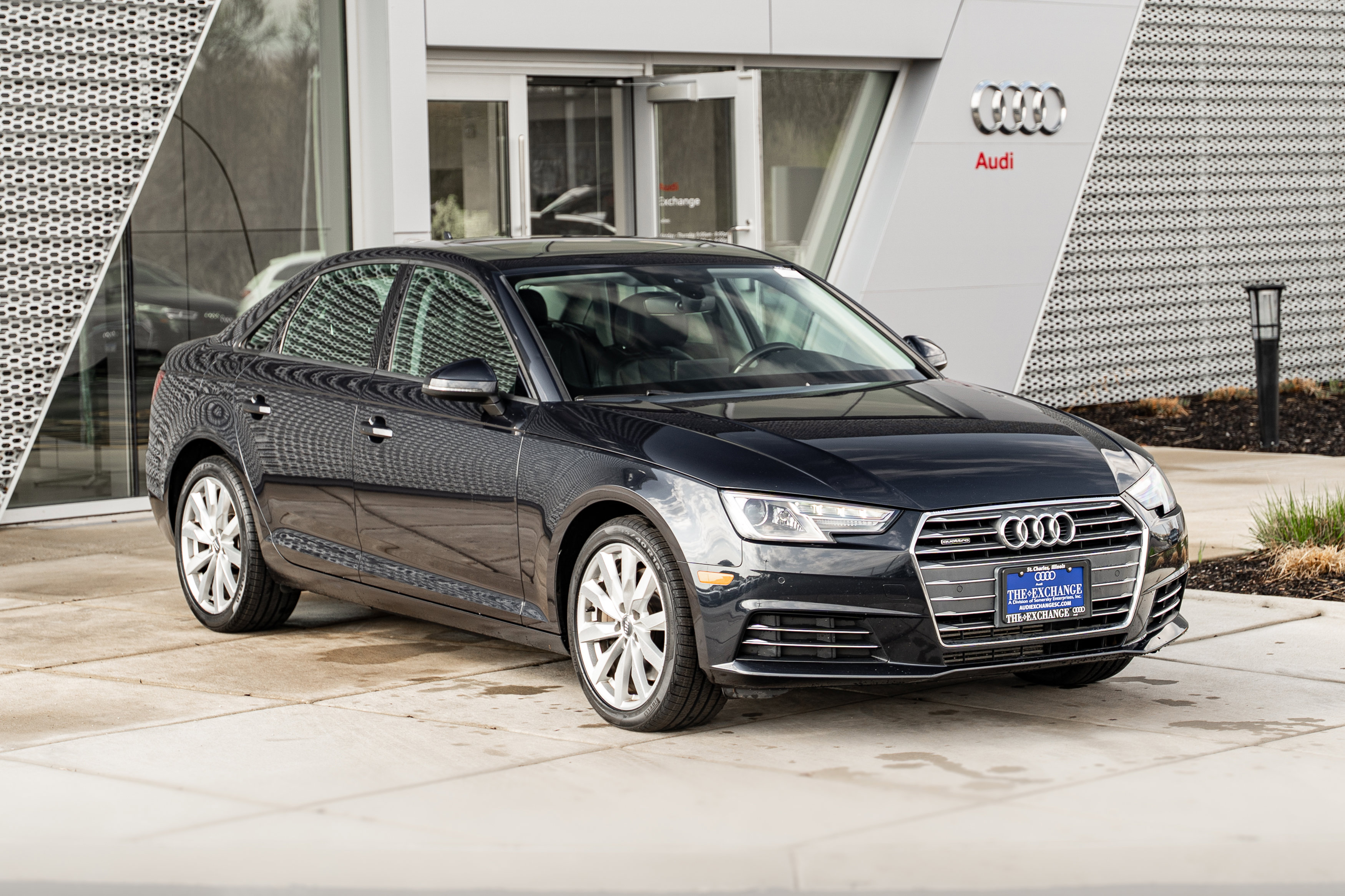 Used 2017 Audi A4 2.0T Premium w/ Convenience Package image 2