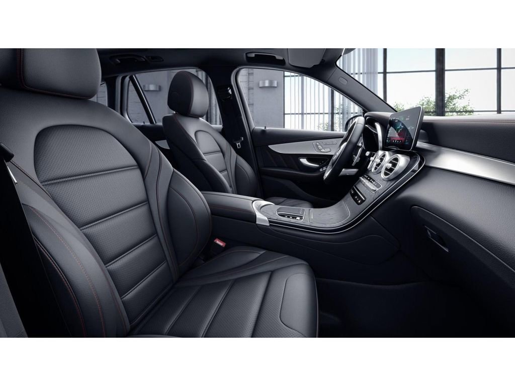 Certified 2022 Mercedes-Benz GLC 43 AMG 4MATIC image 4