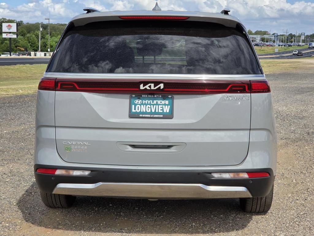 Used 2024 Kia Carnival SX Prestige FWD image 5