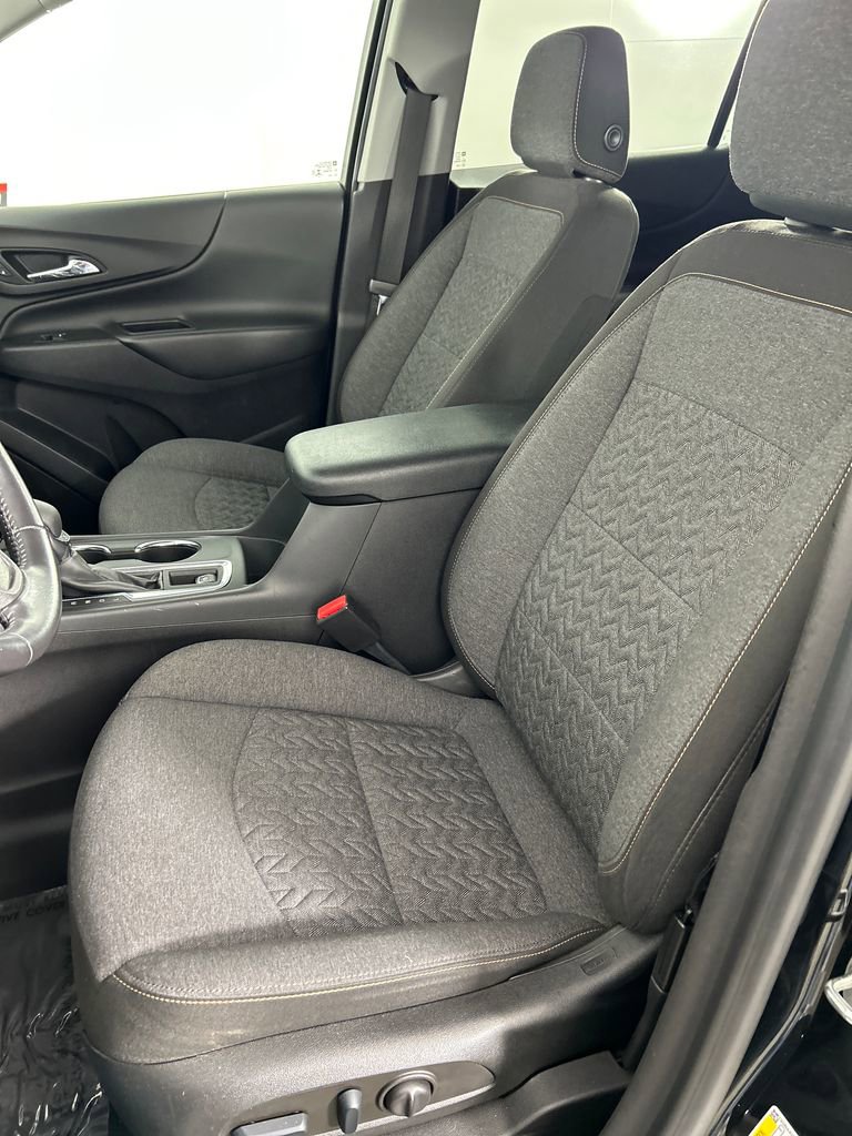 Used 2022 Chevrolet Equinox LT AWD/4WD image 12