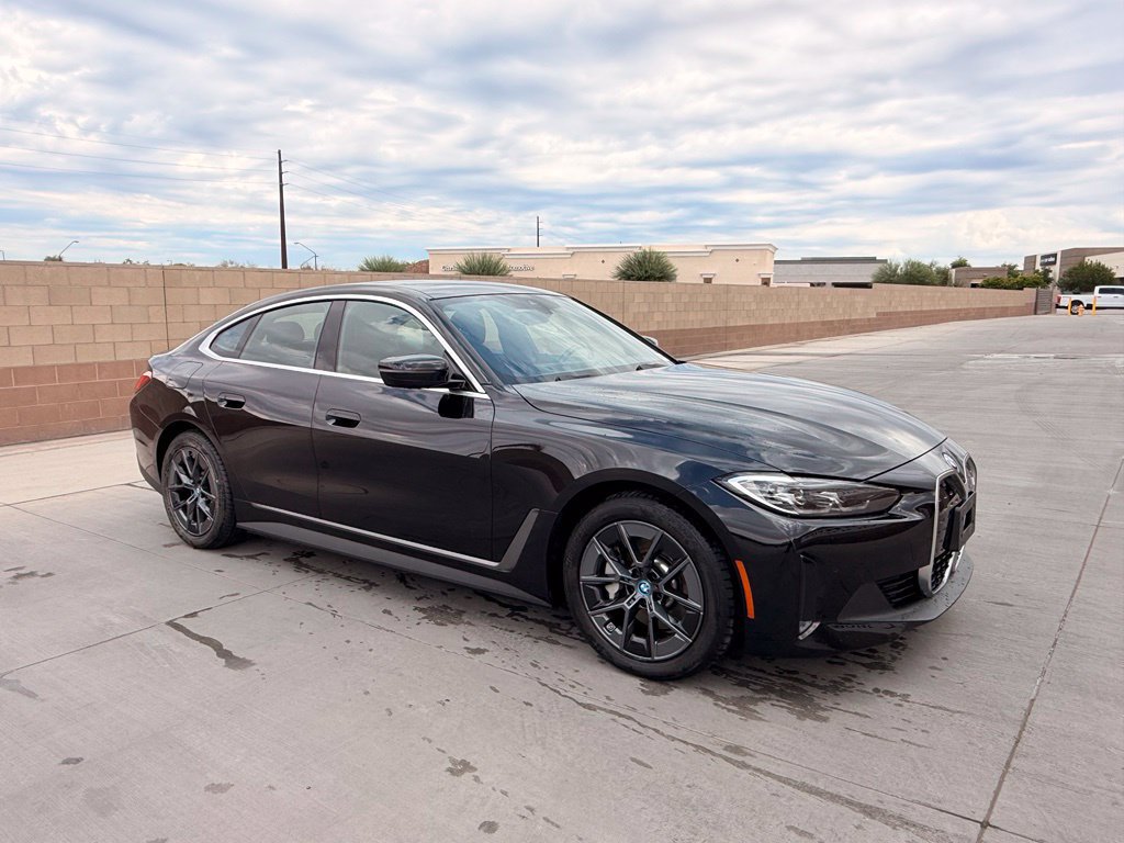 Used 2023 BMW i4 eDrive40 w/ Premium Package RWD image 4