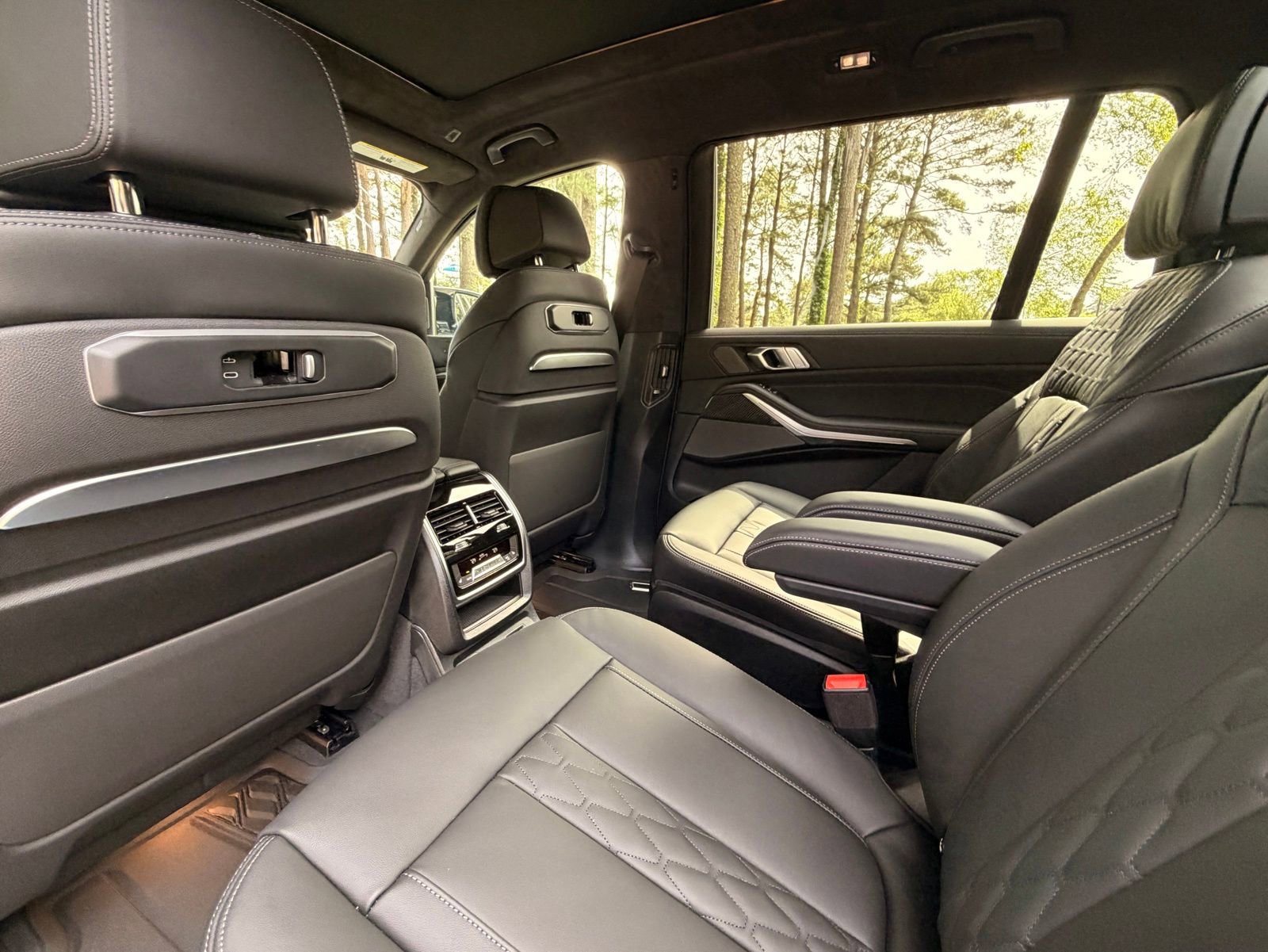 New 2027 BMW X7 M60i AWD/4WD image 15