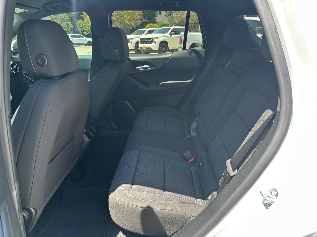 New 2027 Chevrolet Equinox LT FWD image 28