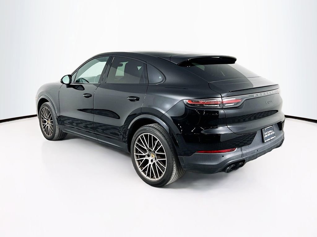 Certified 2023 Porsche Cayenne Coupe image 3