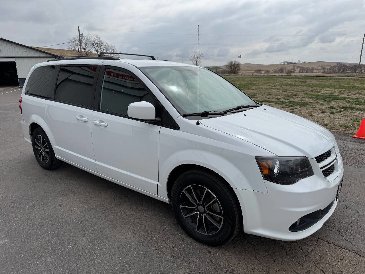 Used 2019 Dodge Grand Caravan GT FWD image 7