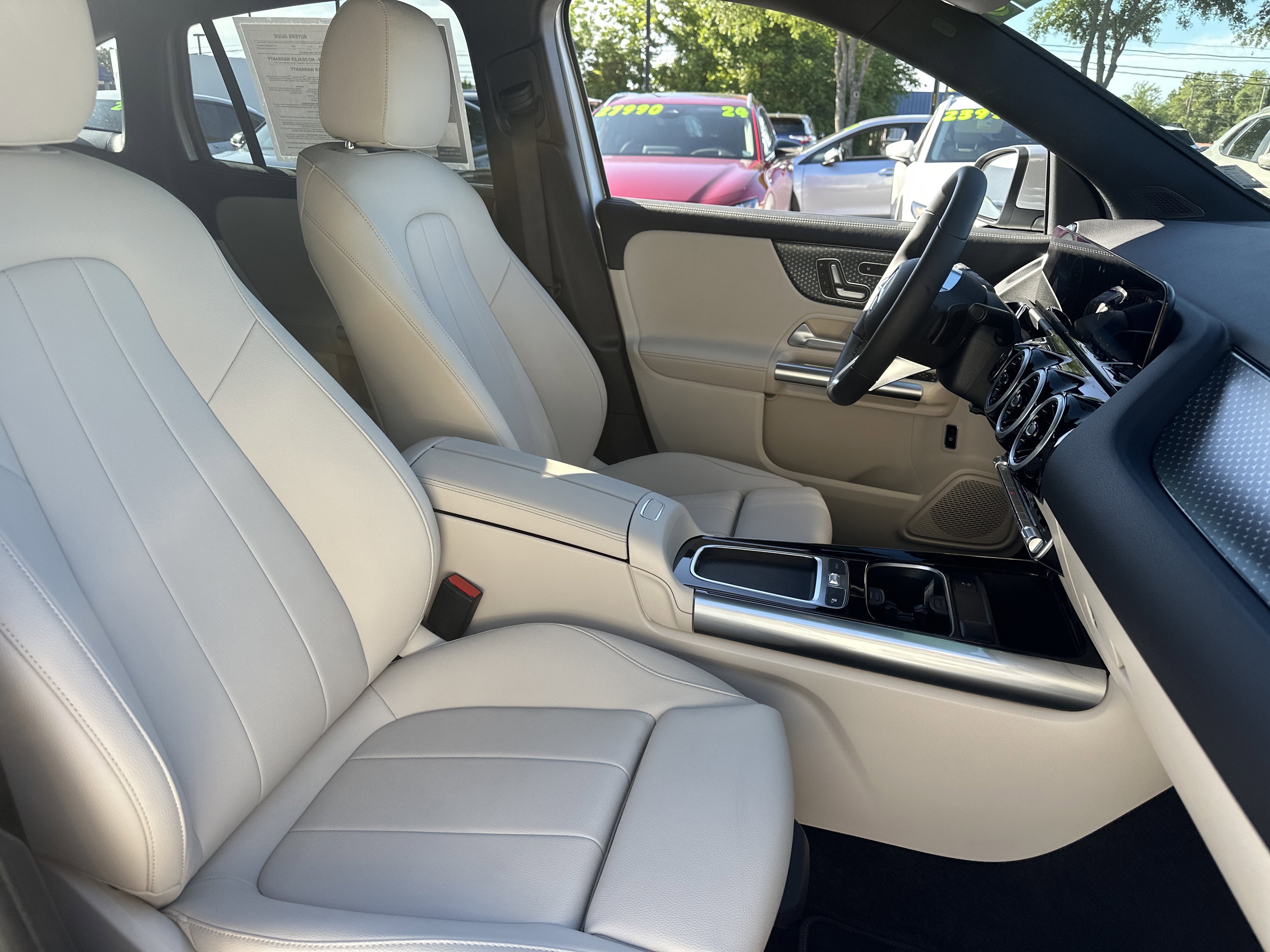 Used 2026 Mercedes-Benz GLA 250 4MATIC image 14