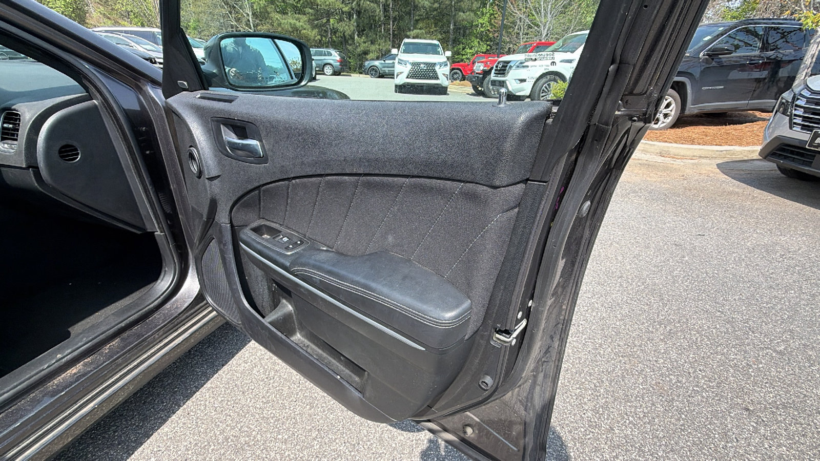 Used 2023 Dodge Charger SXT image 18