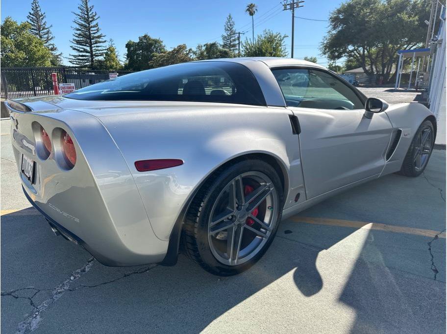 Used 2007 Chevrolet Corvette Z06 w/ Preferred Equipment Group RWD image 7