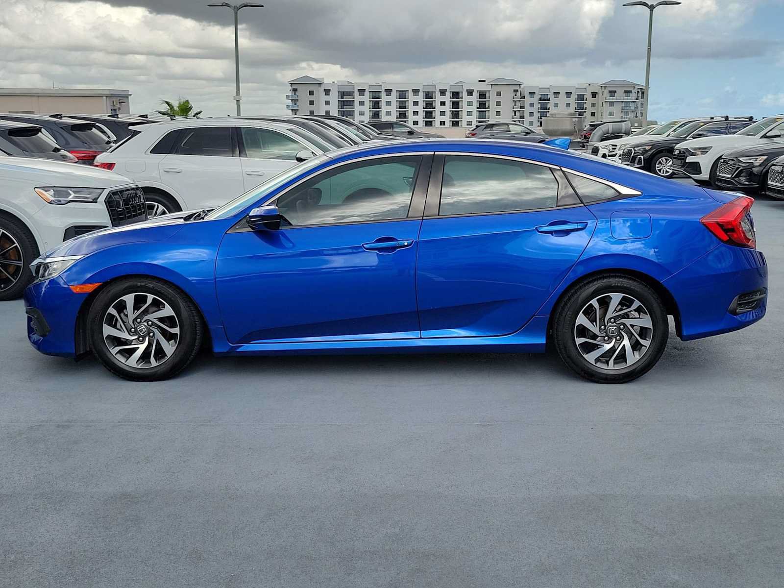 Used 2017 Honda Civic EX image 3