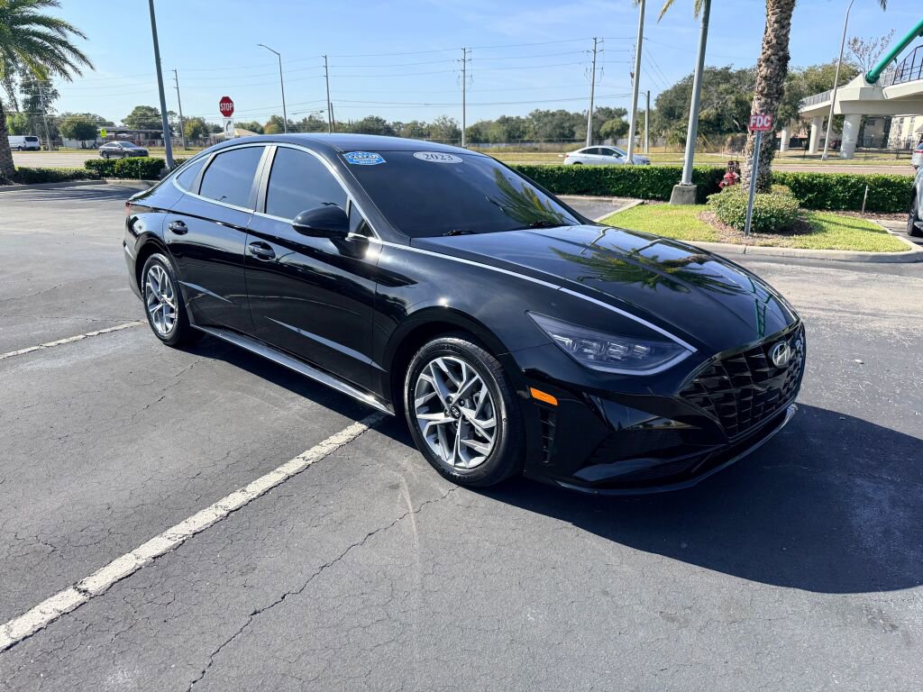 Used 2023 Hyundai Sonata SEL w/ Cargo Package image 4