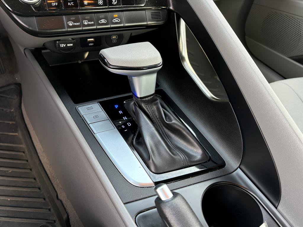 Certified 2024 Hyundai Elantra SEL image 22