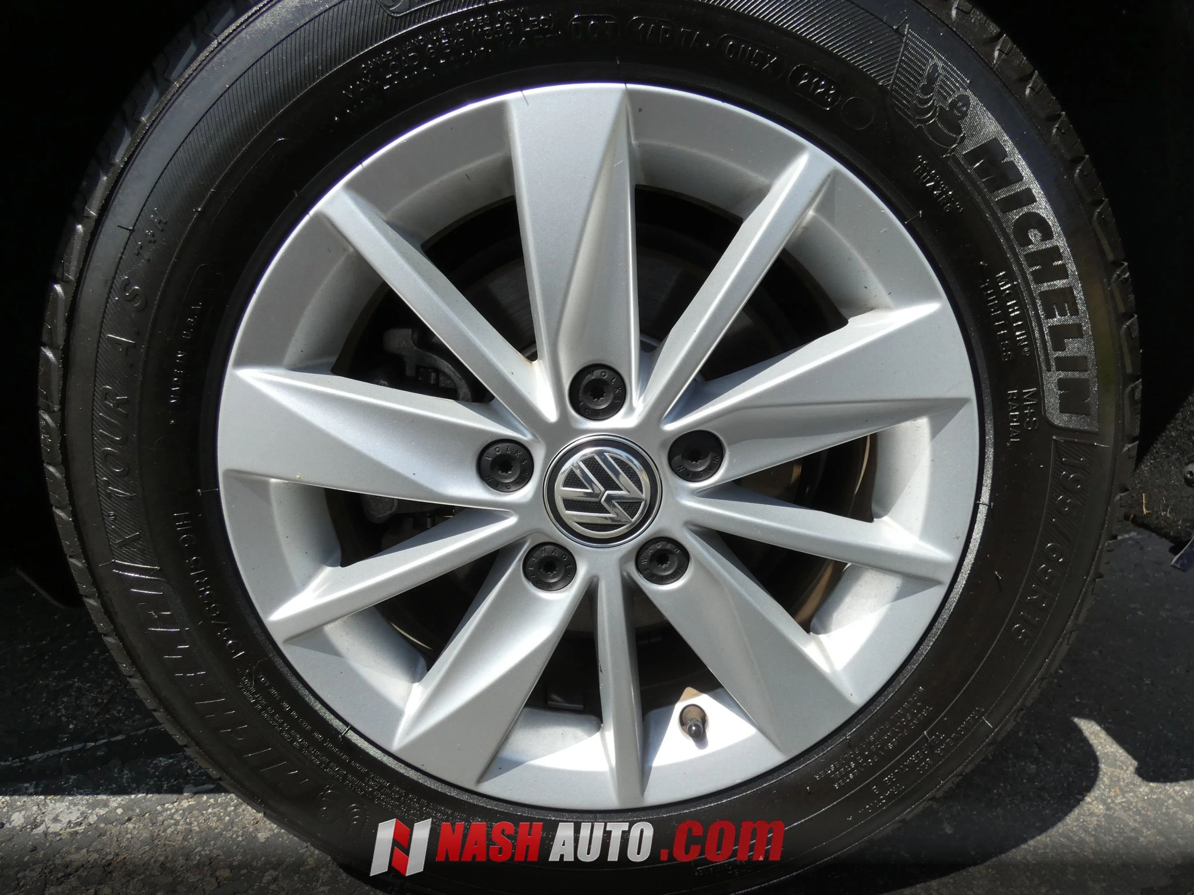 Used 2018 Volkswagen Golf S FWD image 21