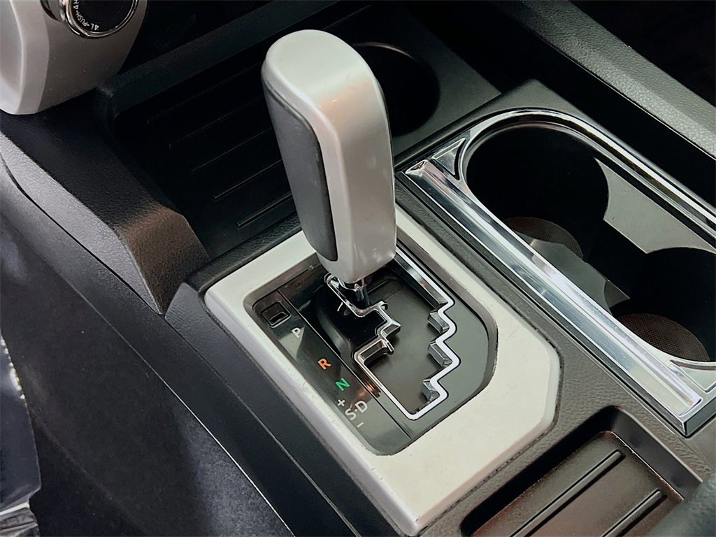 Used 2014 Toyota Tundra SR5 w/ SR5 Upgrade Package image 16