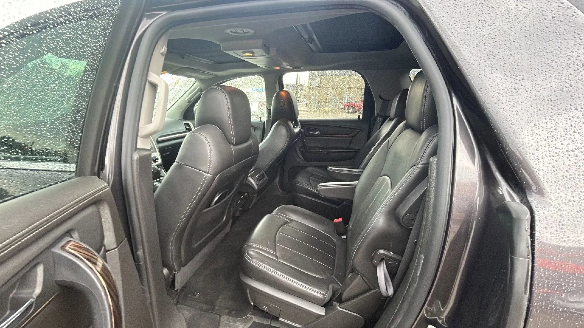 Used 2014 GMC Acadia Denali image 6