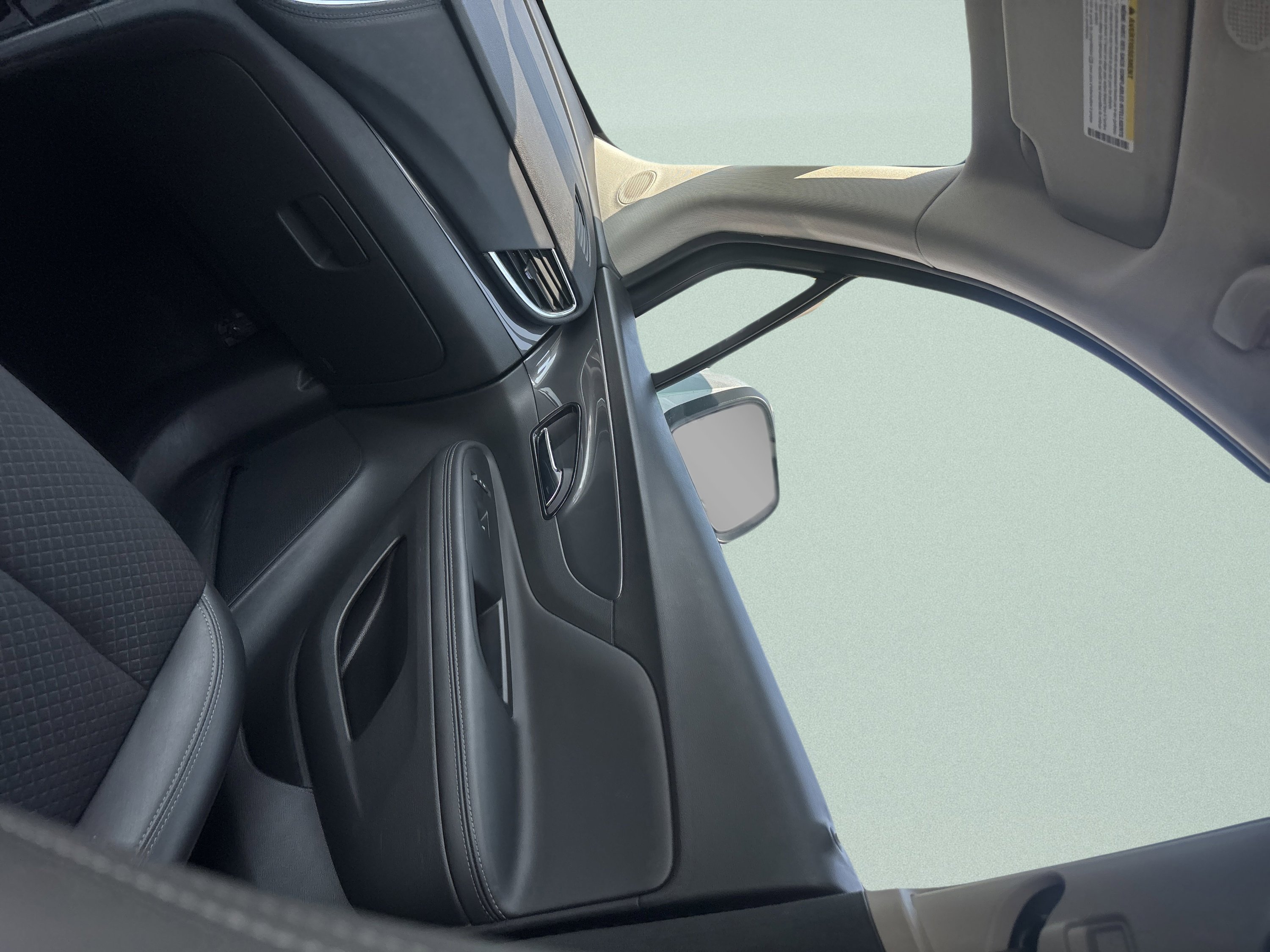 Used 2022 Buick Encore Preferred w/ Safety Package image 22