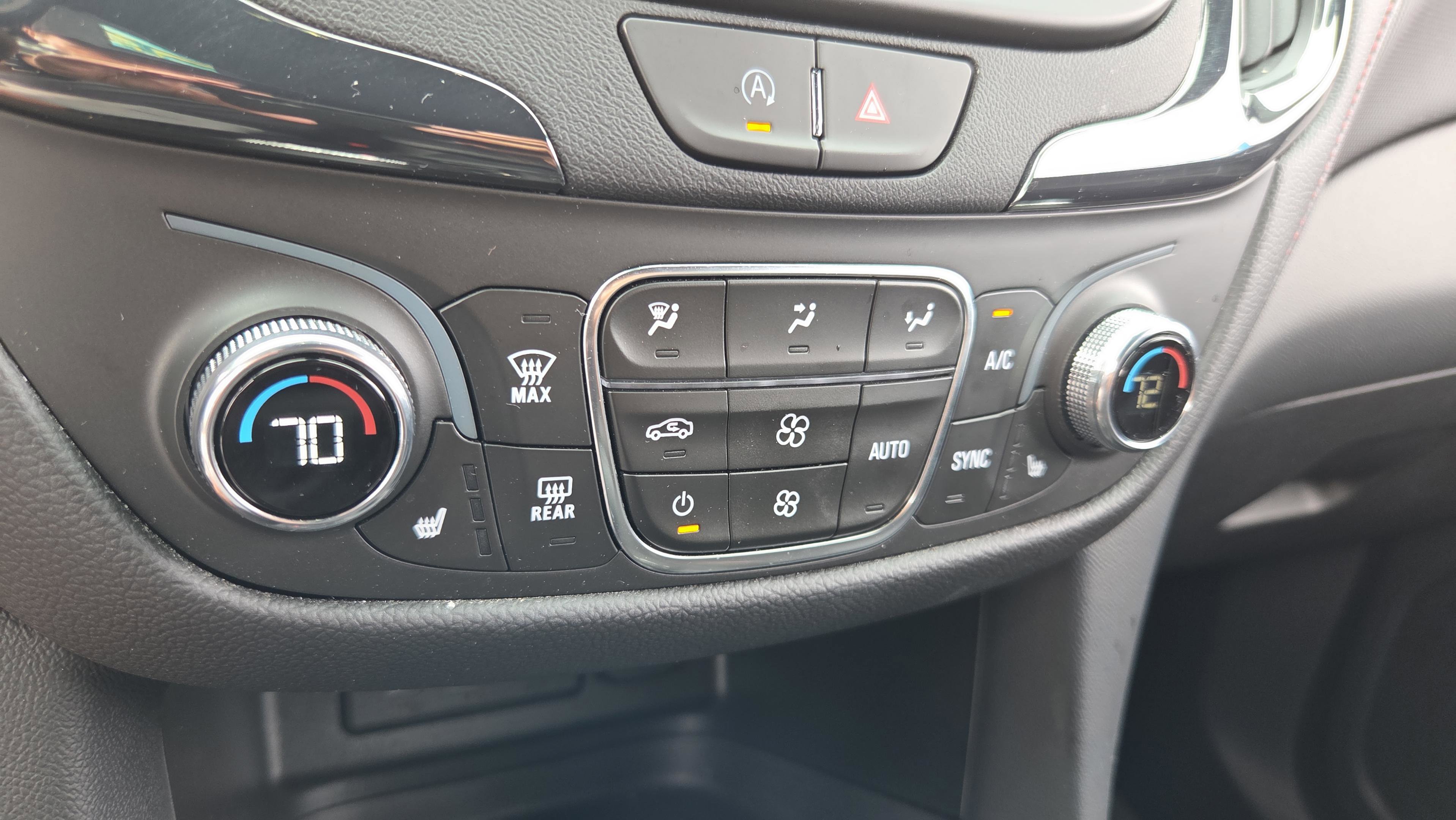 Used 2023 Chevrolet Equinox RS w/ RS Leather Package image 21