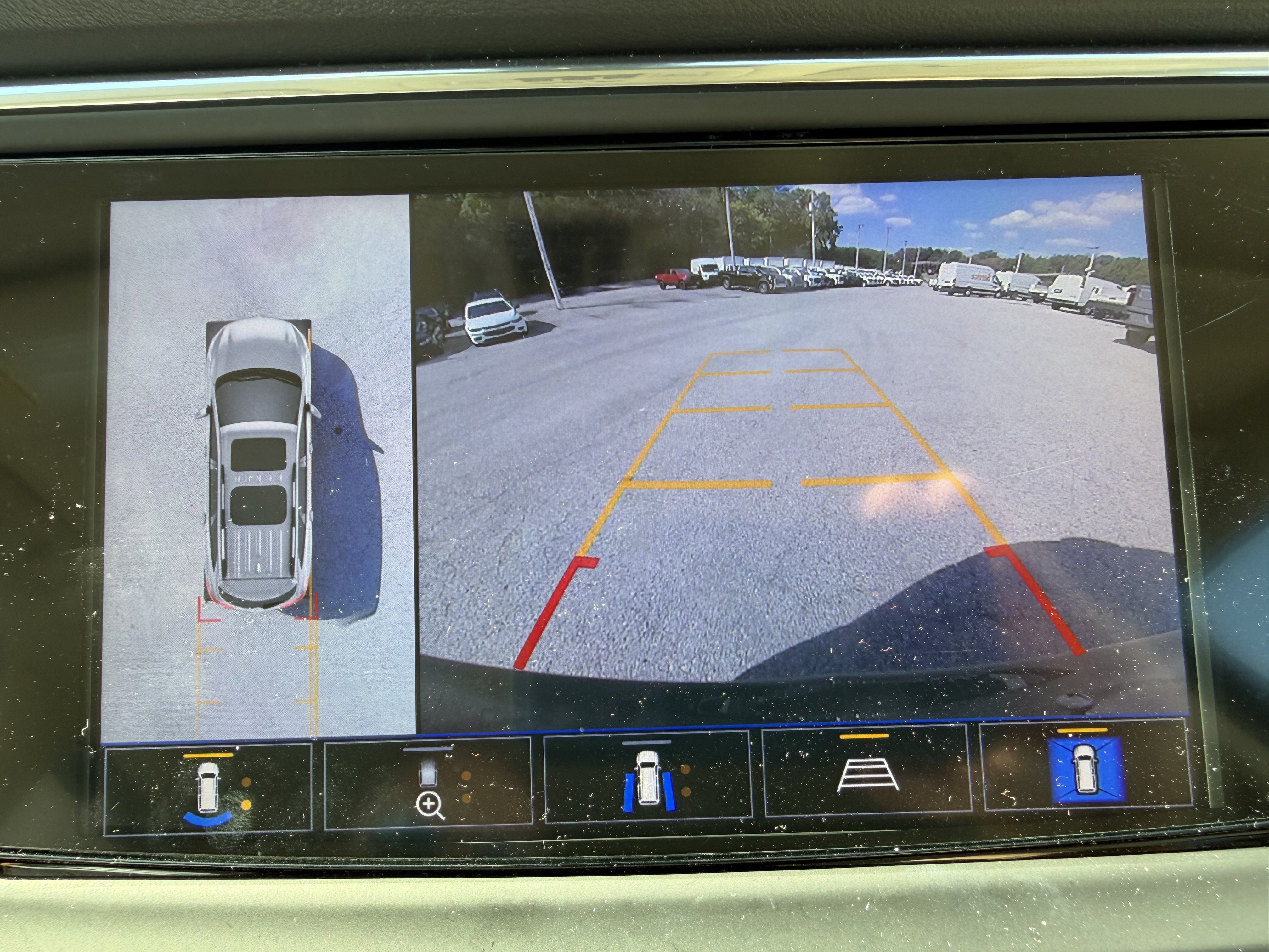 Used 2024 Buick Enclave Avenir AWD/4WD image 19