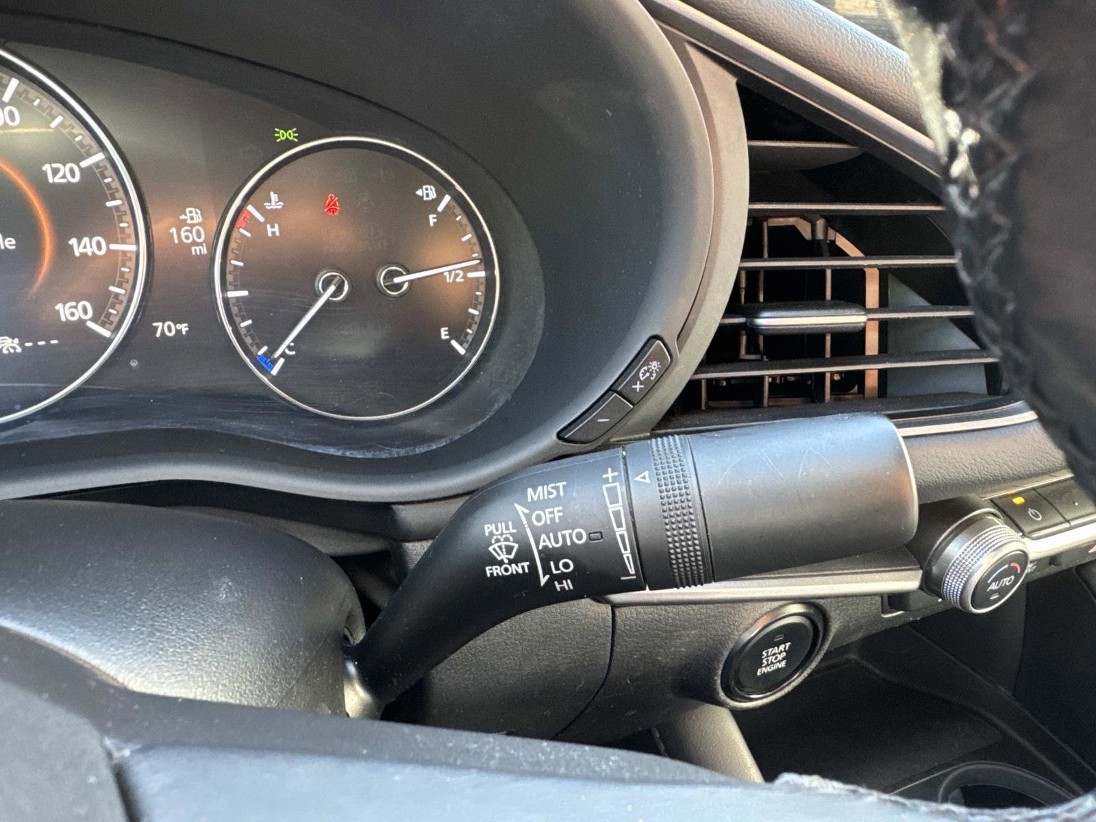 Used 2023 MAZDA MAZDA3 s image 28