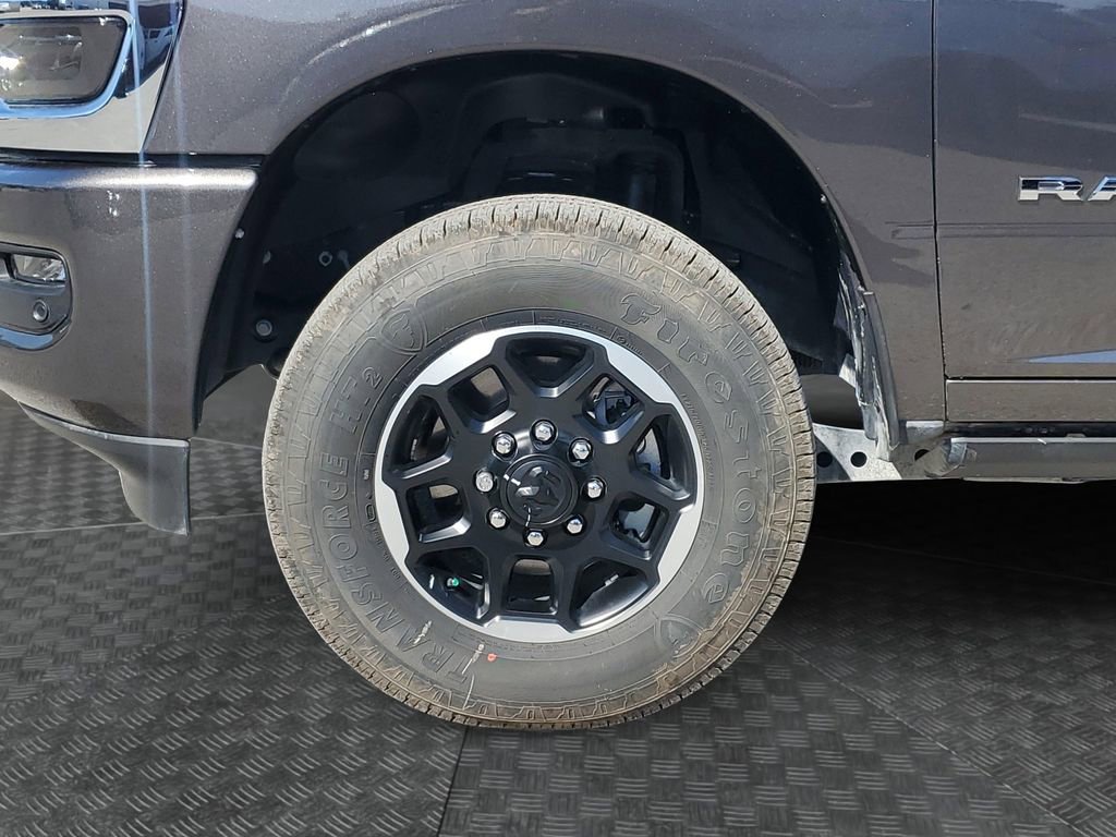New 2025 RAM 2500 Laramie AWD/4WD image 9