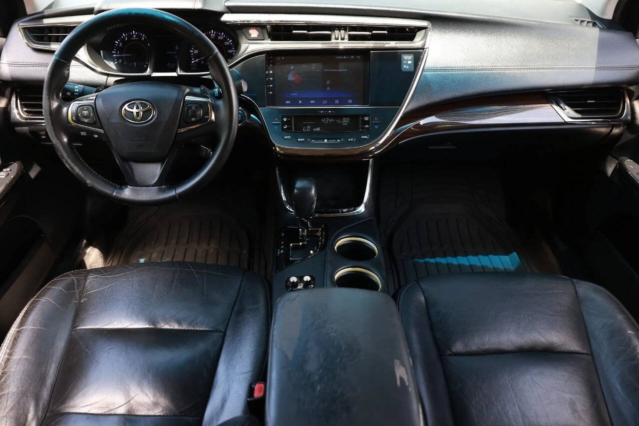 Used 2015 Toyota Avalon XLE FWD image 39