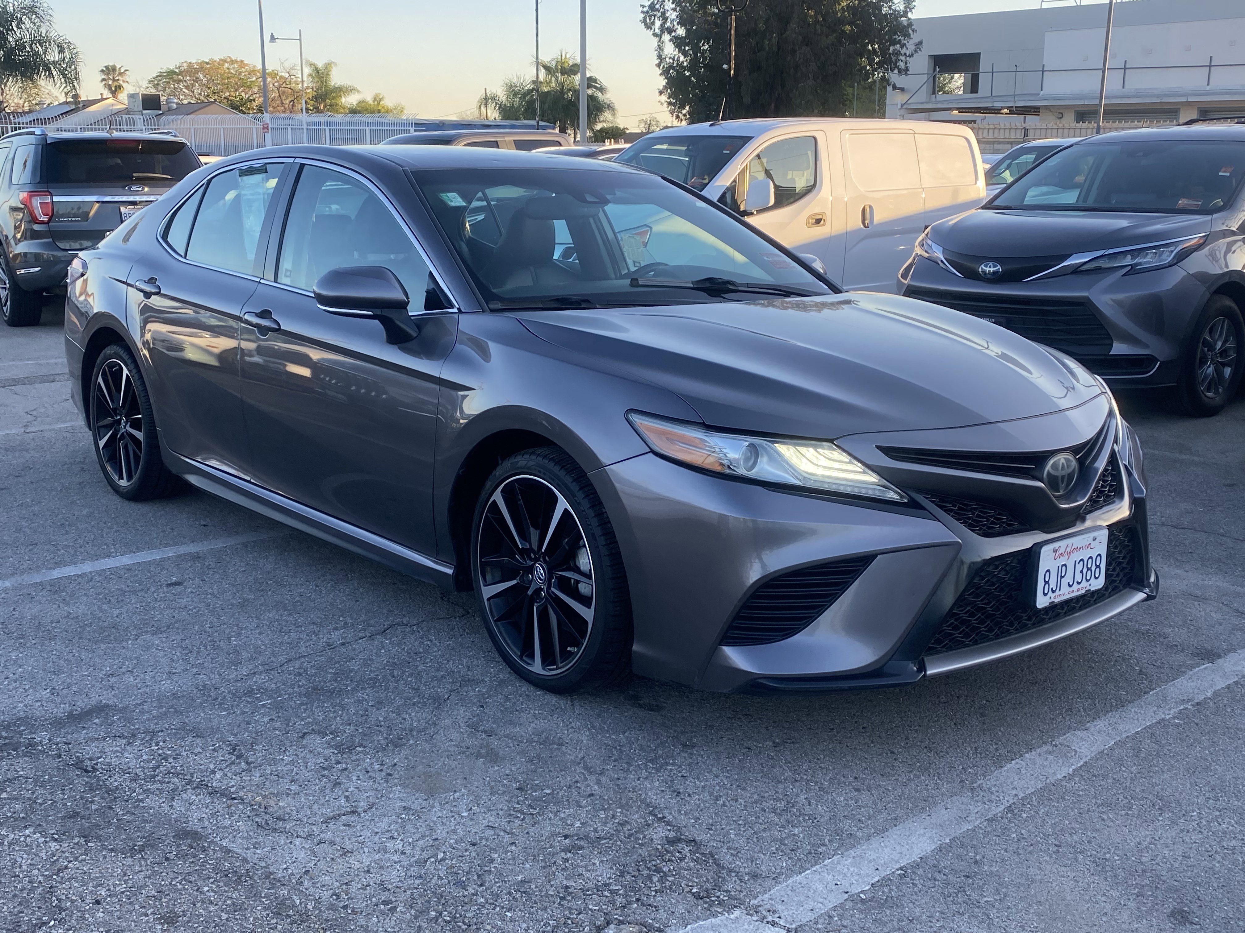 Used 2019 Toyota Camry XSE FWD image 6