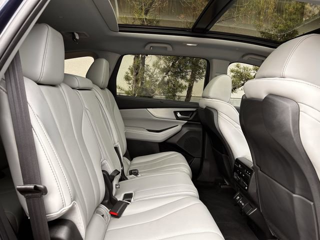 Certified 2024 Acura MDX SH-AWD w/ Technology Package image 30