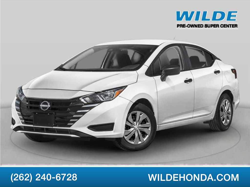Used 2023 Nissan Versa S w/ Trunk Package FWD image 1