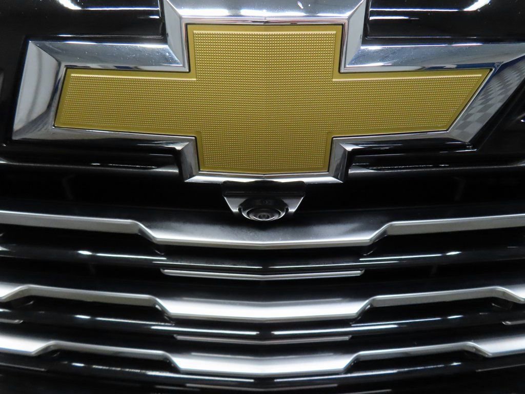 Used 2025 Chevrolet Suburban High Country AWD/4WD image 53