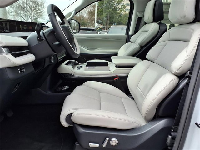 New 2026 Lincoln Navigator L Reserve w/ Jet Appearance Package image 7