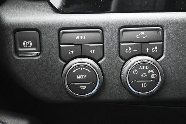 New 2026 Chevrolet Silverado 1500 RST w/ Redline Edition AWD/4WD image 25