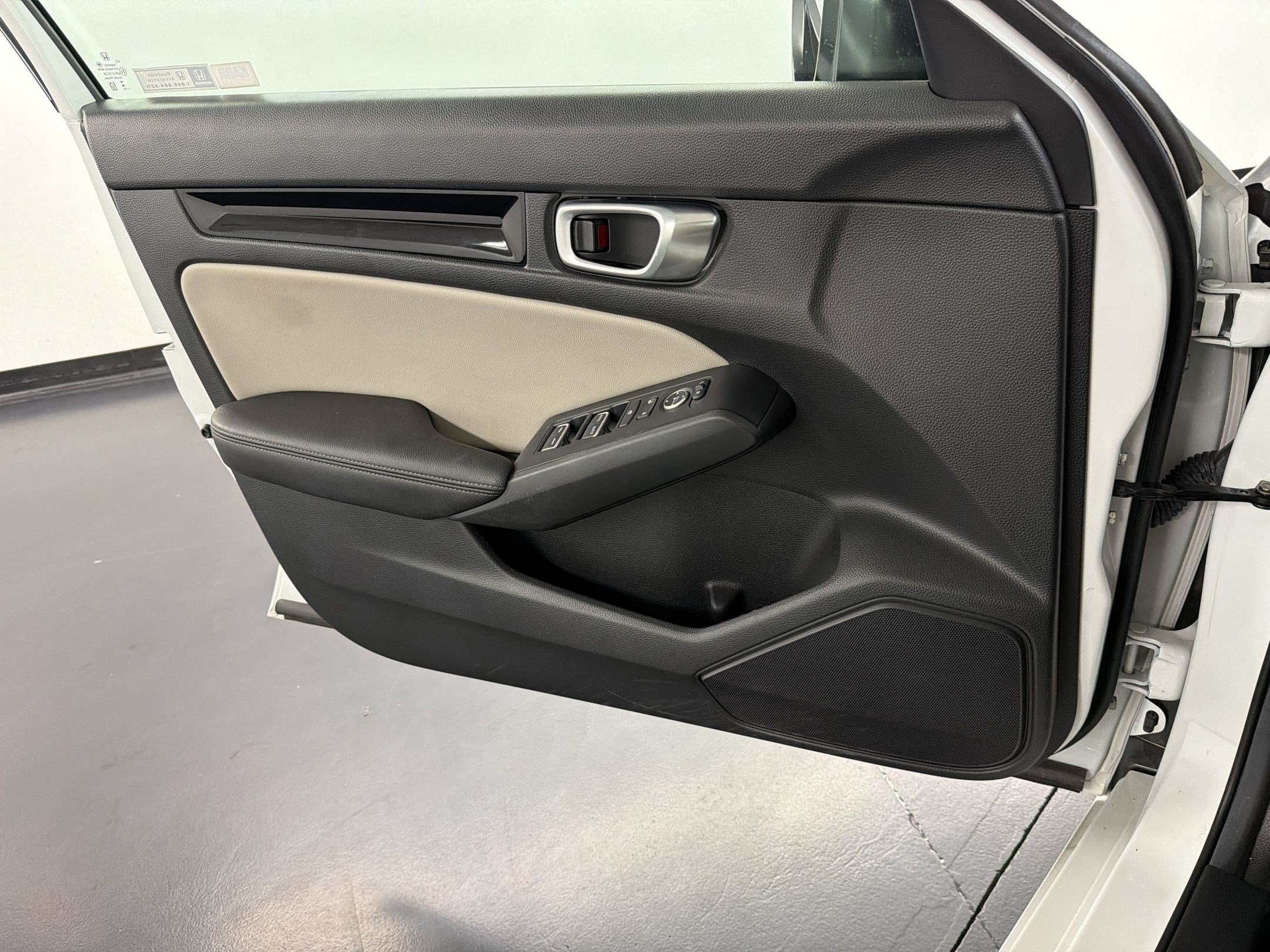 Certified 2024 Honda Civic EX-L image 21