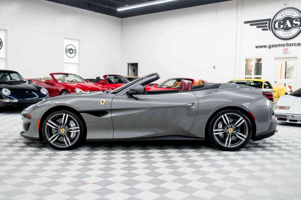 Used 2020 Ferrari Portofino RWD image 19