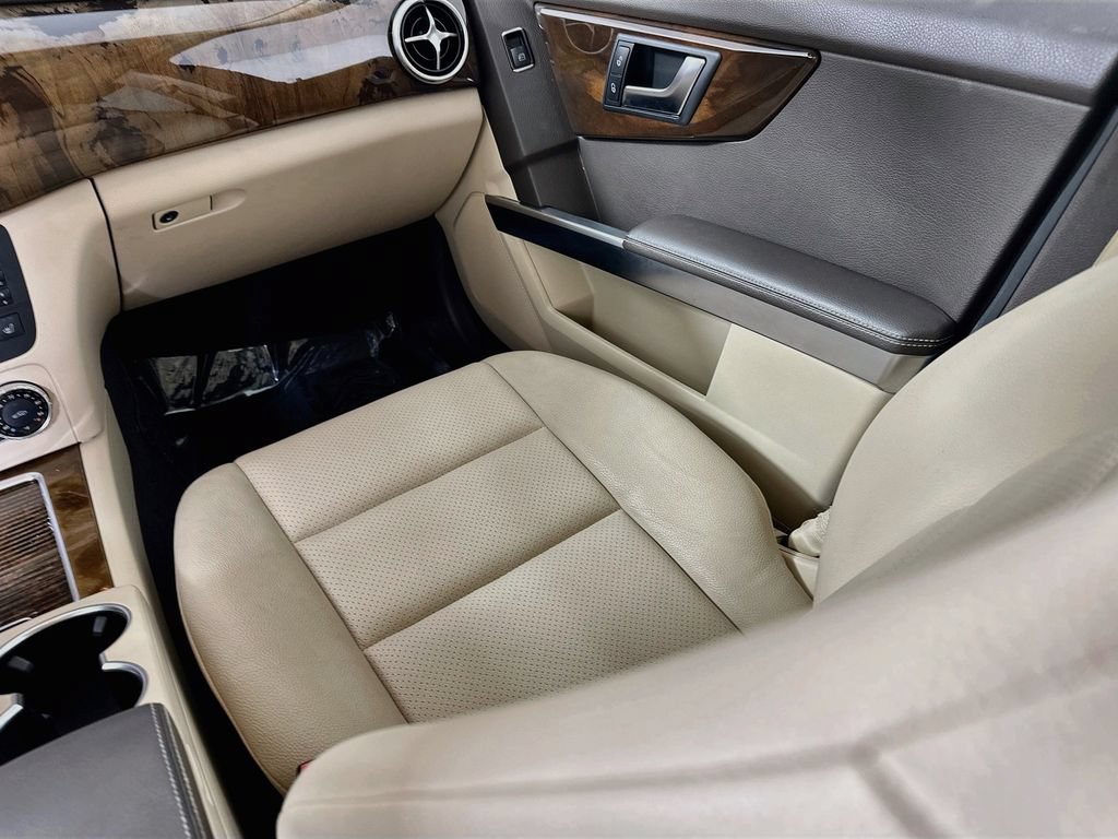 Used 2015 Mercedes-Benz GLK 350 4MATIC image 26