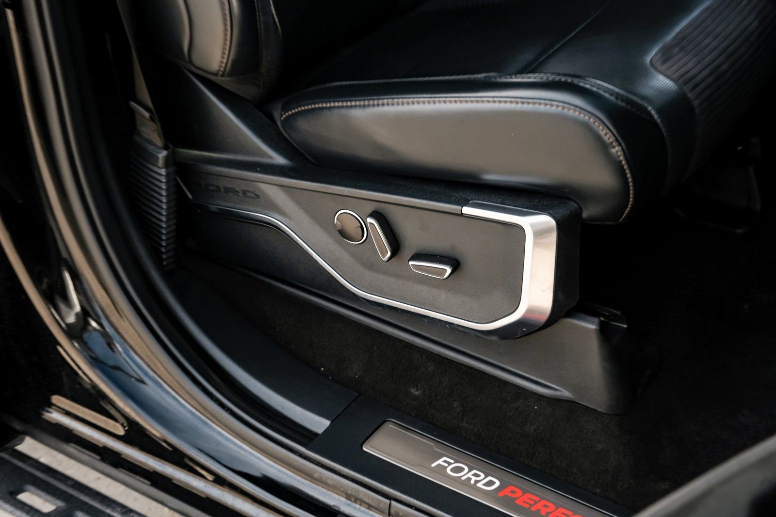 Used 2022 Ford F150 Raptor w/ Equipment Group 801A High image 35