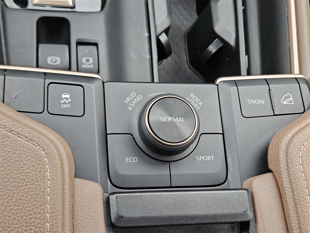 Used 2025 Toyota Grand Highlander AWD Hybrid image 26